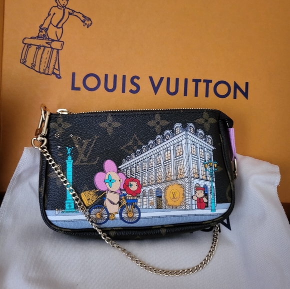 NEW 2022 authentic Louis Vuitton Xmas animation limited edition mini pochette - Picture 12 of 14